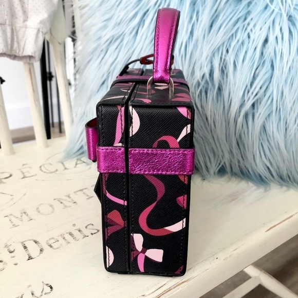 KATE SPADE, New York, Wrapping Party Gift Box, Leather, Crossbody Handbag, Purse - Picture 4 of 16